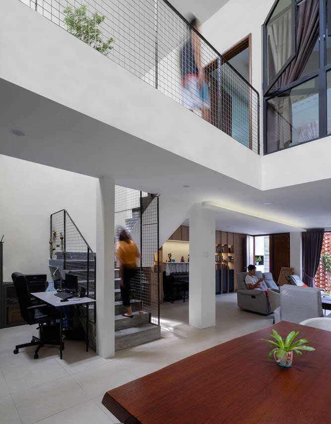 Mẫu nhà đẹp 2 tầng với vẻ đẹp hiện đại, mang tính hướng nội cho gia đình 5 thành viên | ND68-023